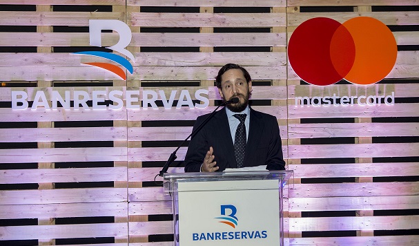 Banreservas y Mastercard lanzan Tarjeta Débito Negocios imagen