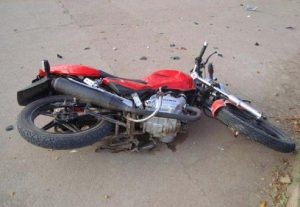 PROVINCIA DUARTE: Choque entre carro y motocicleta deja 2 muertos