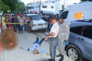 Hombre mata a otro en Gascue tras discutir por un estacionamiento