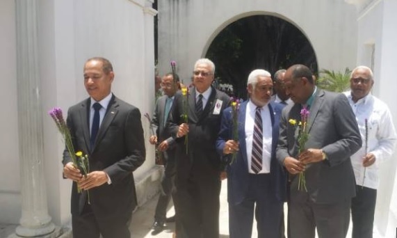Conmemoran natalicio de Juan Bosch imagen