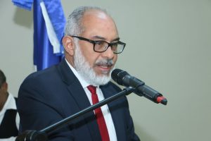 Persio Maldonado cuestiona los políticos rehúyan discutir reelección