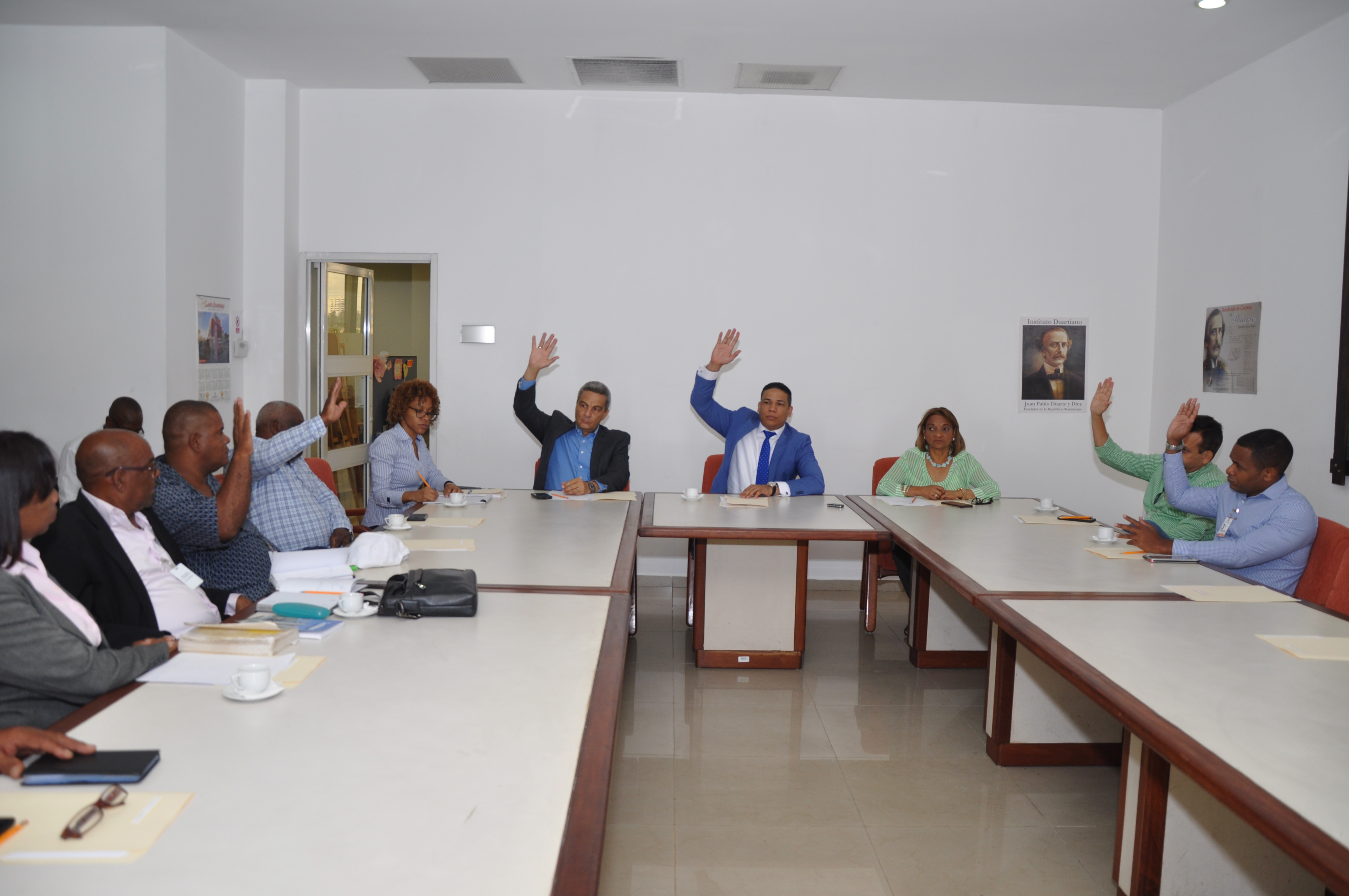 Ministerio aumenta salario por día a trabajadores de la construcción imagen