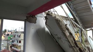 Un muerto al colapsar el techo de un edificio en Santo Domingo Este
