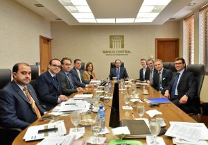 Valdez Albizu se reúne con grupo de inversionistas internacionales Valdez Albizu se reúne con grupo de inversionistas internacionales