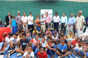 INEFI entrega cancha en el sector de Guachupita