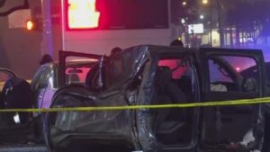 N.YORK: Mueren tres adolescentes al accidentarse camioneta robada