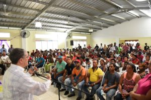 Amarante Baret proclama su candidatura representa innovación