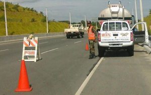Patanista imprudente mata técnico e hiere 5 asistían un accidentado