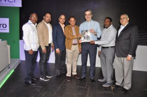 Abinader opina no se puede imponer las primarias abiertas a los partidos