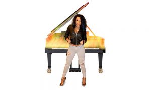 Leisha lanza su primer disco titulado “Revolution”