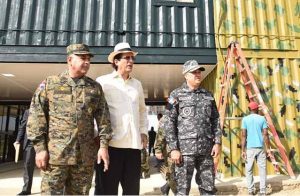 Ministro de la Presidencia supervisa trabajos puesto fronterizo Valverde