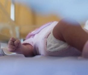 Hospitales del SNS reducen 30% mortalidad neonatal en el 2024