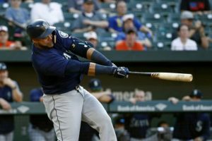 Nelson Cruz pega jonrón 21; Manny Machado conecta el 20 Nelson Cruz pega jonrón 21; Manny Machado conecta el 20