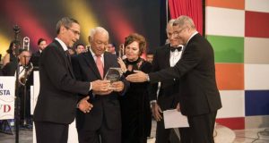 CERTV rinde homenaje al músico y compositor Papa Molina