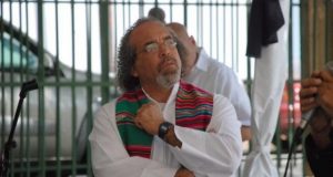 Padre Rogelio Cruz necesita de una autorización para celebrar misa Padre Rogelio Cruz necesita de una autorización para celebrar misa