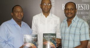 MIAMI: Ponen en circulación libro sobre baloncesto dominicano
