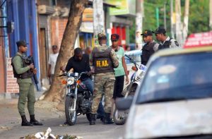 Más 10 mil agentes patrullan calles de RD para enfrentar delincuencia Más 10 mil agentes patrullan calles de RD para enfrentar delincuencia