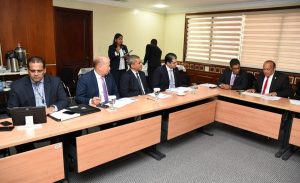 Diputados en el exterior y Aduanas buscan regular a las «mudanceras» Diputados en el exterior y Aduanas buscan regular a las «mudanceras»