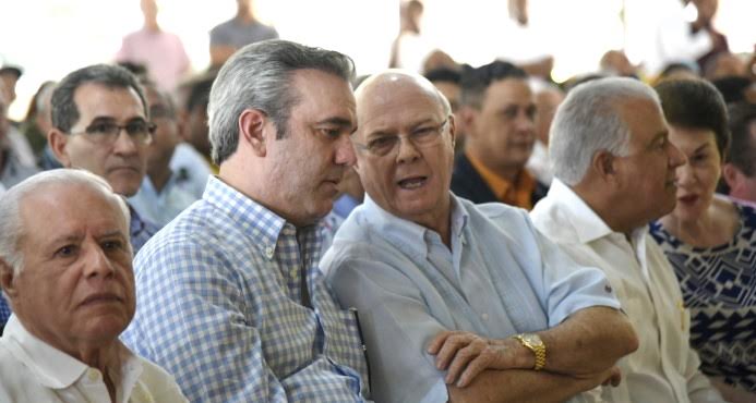 Mejía y Abinader presiden comisión conocerá impugnación convención en Santiago imagen