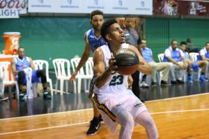 Soles pasean a Titanes y suben segundo lugar de la LNB Soles pasean a Titanes y suben segundo lugar de la LNB