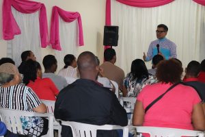 Carlos Peña afirma dar empleos a jóvenes reduciría delincuencia en RD