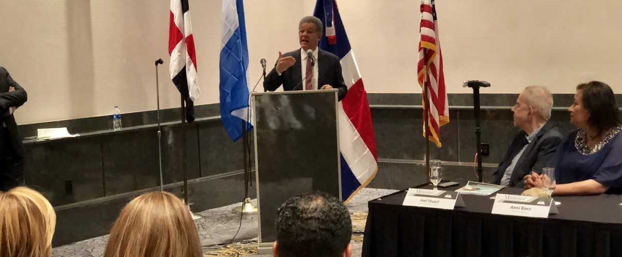 Leonel Fernández exalta calidad intelectual Aida Cartagena Portalatín imagen