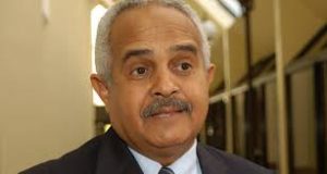 Ministro Agricultura aclara gobierno no puede eliminar la sequía por decretos