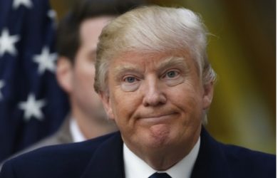Aprobación Trump se desploma a días elecciones medio término Aprobación Trump se desploma a días elecciones medio término
