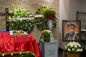 Velan en funeraria Santo Domingo al expresidente haitiano Namphy