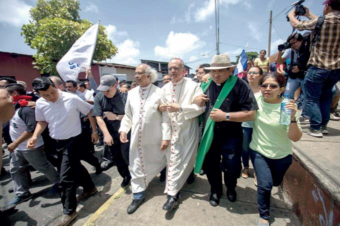 NICARAGUA: Paramilitares atacan a obispos católicos mediaban conflicto imagen