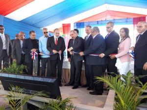 VALVERDE: Presidente Medina inaugura remodelación de hospital VALVERDE: Presidente Medina inaugura remodelación de hospital