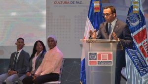 Ministro Navarro abre foro por una «ciberciudadanía responsable»
