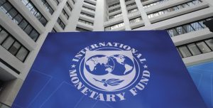 FMI prevé cinco años complicados con crecimiento global de 3 %