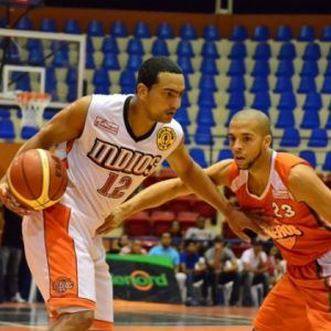 Indios extienden racha en la LNB Banreservas