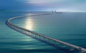 China muestra al mundo el puente marítimo más largo del mundo