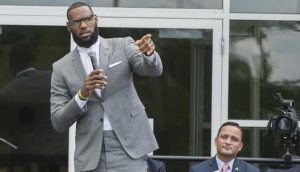 LeBron James acusa Trump «usar el deporte para dividir» EEUU