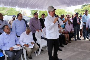 PEDERNALES: Presidente instruye invertir en proyecto agroforestal