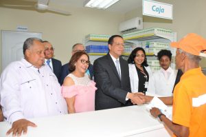 PROMESE/CAL dice que suplidores incumplen entrega medicamentos