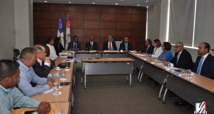 Empresarios prometen propuestas para modificación Código Laboral imagen