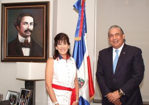 Nueva Embajadora de los EE.UU visita al Cónsul de R. Dominicana