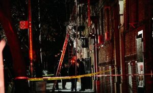 CHICAGO: Ocho personas, seis de ellos niños, mueren en un incendio