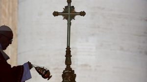 ROMA: El Papa defiende luchar con valentía contra los abusos