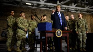 EU aprueba presupuesto récord de 716.000 millones para el Pentágono