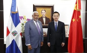 Primer embajador de China en RD visita presidente de los Diputados