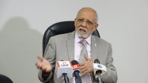 Castellanos destaca que el momento es oportuno para modificar la Ley 87-01