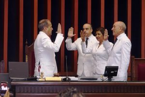 Senado deja instalado su bufete directivo para período 2018-2019