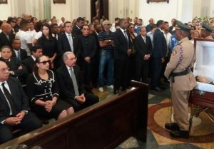 SANTIAGO: Medina asiste a honras fúnebres Monchi Rodríguez