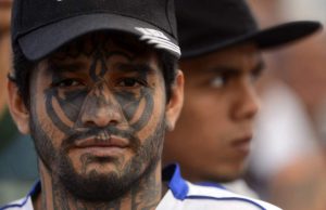 Imputan a cuatro pandilleros que dejaron parapléjico a un joven Imputan a cuatro pandilleros que dejaron parapléjico a un joven