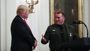 EE.UU:  Trump sigue opuesto a fronteras «abiertas»