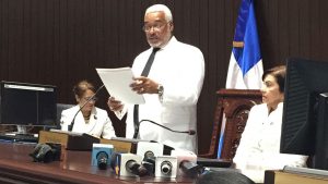 Radhamés Camacho se compromete promover aprobación Código Penal